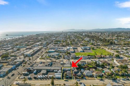 522 West St, Oceanside, CA 92054-5018