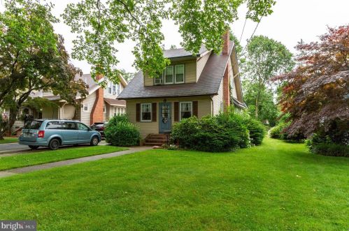 1109 Prospect Ridge Blvd, Haddon Heights, NJ 08035-1642