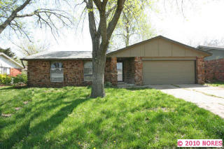 12646 31st Pl, Tulsa, OK 74146-2305