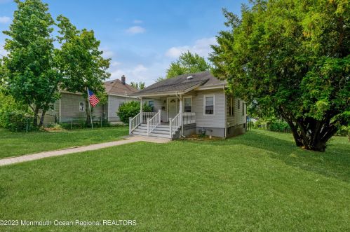 99 Highland Ave, Atlantic Highlands, NJ 07716-1351