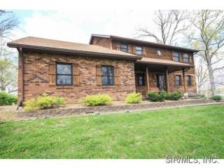 8 Rowan Oak, Columbia, IL 62236-4148