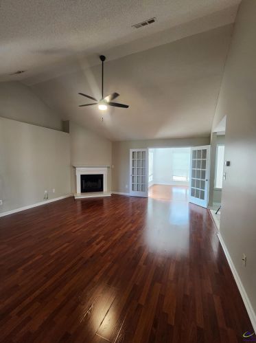 202 Spring Chase Cir, Kathleen, GA 31047-2234