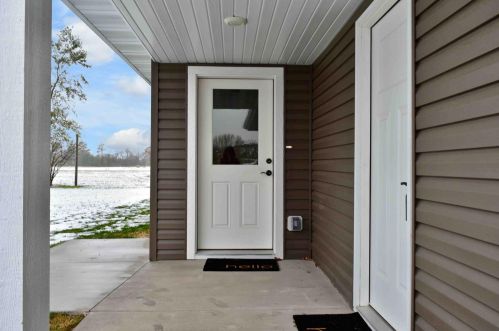 200 Red School Ln, Theilman, MN 55945-8875