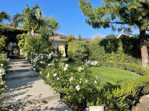 2520 Cypress Dr, Upland, CA 91784-1131