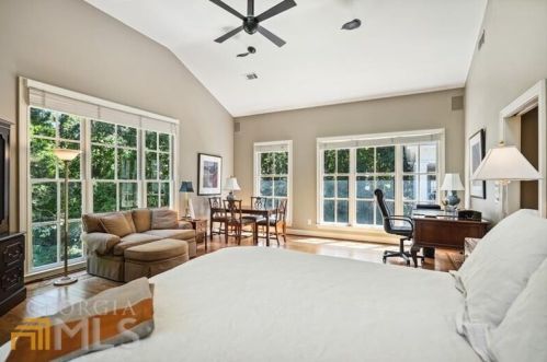 3281 Habersham Rd, Atlanta GA 30305-1170 exterior