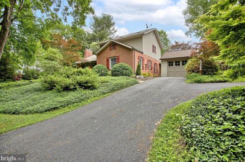 404 Elizabeth St, Harrisburg, PA 17109-4041