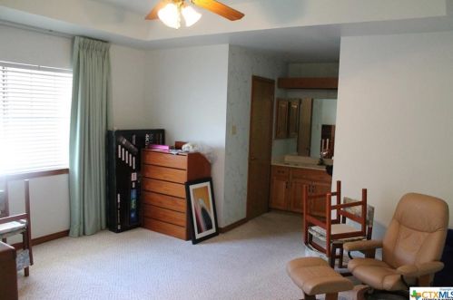 152 Gardenridge Dr, Seguin TX 78155-5277 exterior