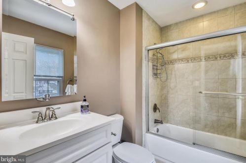 281 Shakespeare Dr, Severna Park MD 21146-2150 exterior