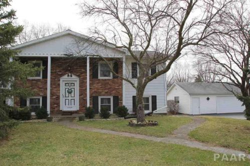 3120 Hurricane Ln, Vonachen Knolls, IL 61523-9536