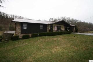 456 Flat Creek Rd, Pigeon Forge, TN 37876-1011