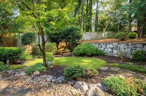 1791 Helen Dr, Atlanta GA  30306-3105 exterior