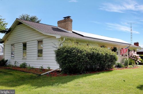 16737 Hampton Rd, Williamsport, MD 21795-1335