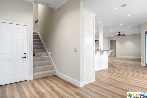 908 Cres Dr, Morgans Point TX 76513-6722 exterior