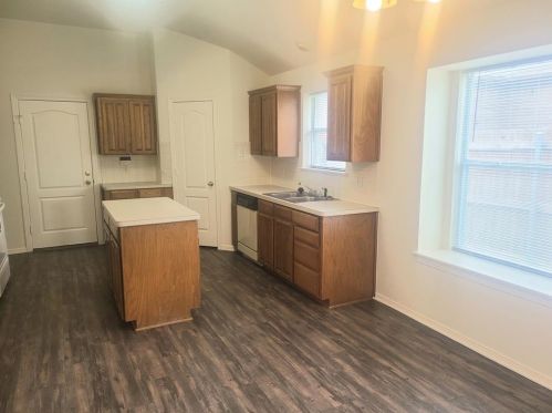 6960 Lomo Alto Dr, Fort Worth TX  76132-3560 exterior