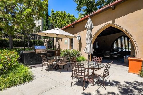 77 Canyoncrest, Irvine CA  92603-0131 exterior