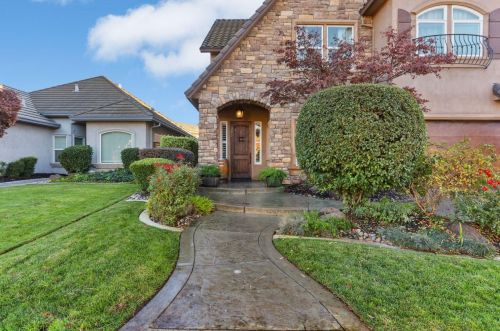 1548 Bird Ln, Lodi, CA 95242-3914