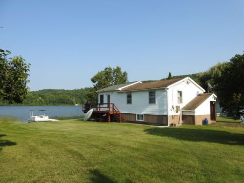 73 Steele Rd, Goshen VT  05733-9647 exterior