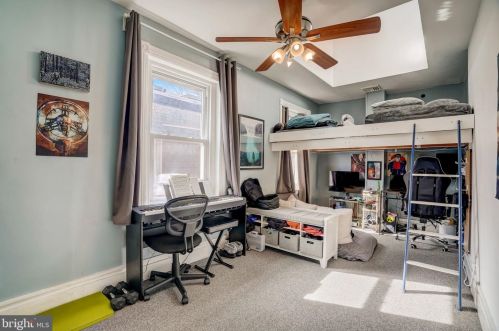 437 44 St, Philadelphia PA 19104-2910 exterior