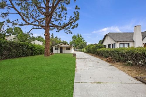 4443 Bandini Ave, Riverside, CA 92506-1107