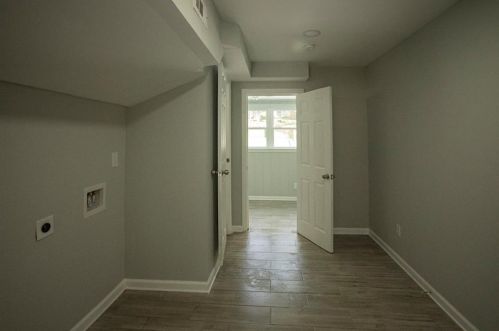 1733 Holly Ln, Atlanta GA  30329-3523 exterior