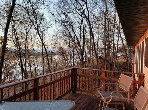 899 Mississippi Ln, Reno, MN 55919-8807