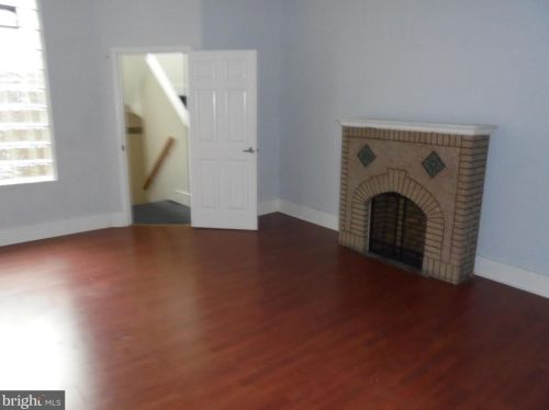 532 4 St, Philadelphia PA 19148-1303 exterior