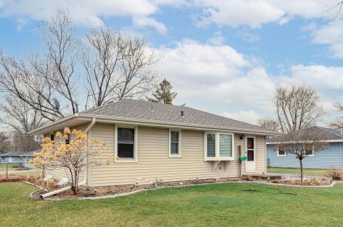 11901 Larch St, Minneapolis, MN 55448-5437