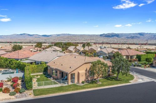 80591 Hoylake Dr, Indio, CA 92201-8907