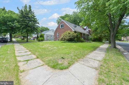 6024 Pleasant Ave, Camden NJ 08110-3537 exterior