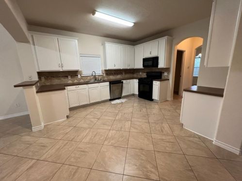 7902 Burning Oak Ln, Richmond TX  77407-3370 exterior