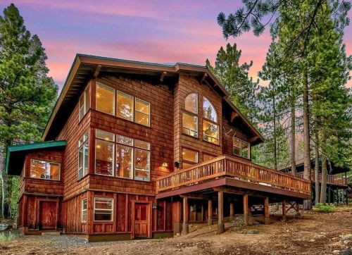 11114 Mougle Ln, Truckee CA  96161-6105 exterior
