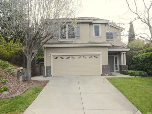 291 Woodcrest Dr, Vacaville, CA 95688-9122