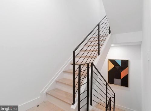 123 23 St, Philadelphia PA 19121-1329 exterior