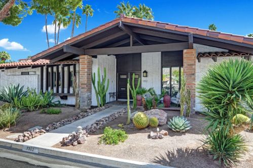 1302 Primavera Dr, Palm Springs, CA 92264-8439