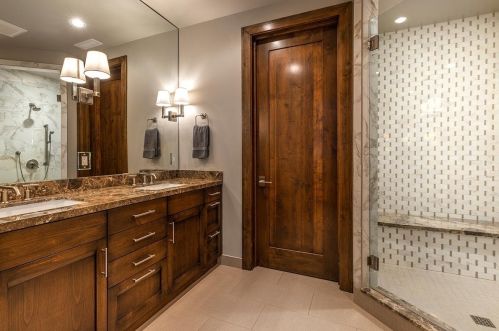 9513 Cloudcroft Ct, Truckee CA  96161-4314 exterior