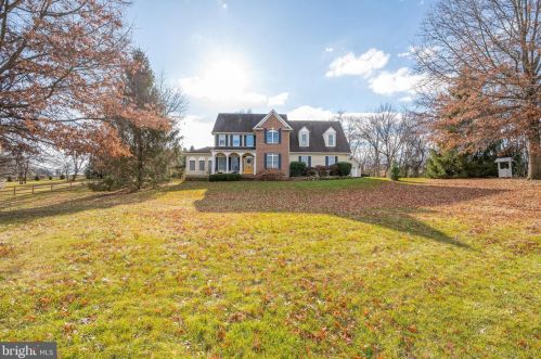 874 Pheasant Hill Rd, Summit Point WV  25446-3634 exterior