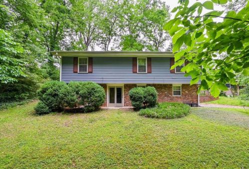 4877 Velva Way, Lilburn, GA 30047-5045