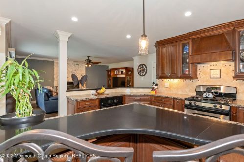 3 Princeton Ct, Tinton Falls NJ 07702-4055 exterior