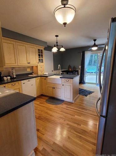 76 Country Club Rd, Torrington CT  06790-3037 exterior