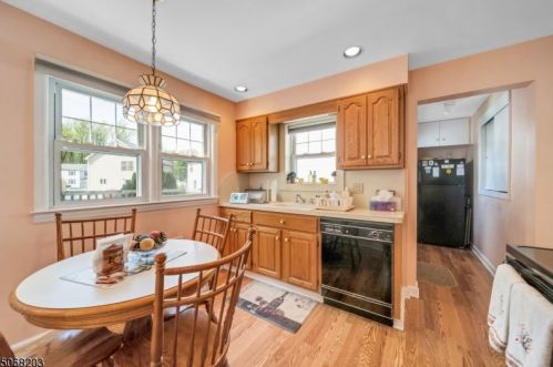 19 Renner Ave, Bloomfield, NJ 07003-5425