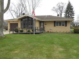 2319 Carriage Ln, Third Lake, IL 60046