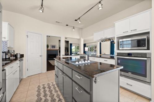 146 Acapulco Dr, Austin TX  78734-3454 exterior