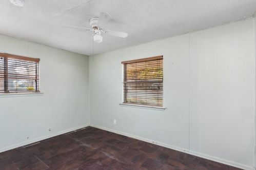 1813 Muse St, Fort Worth TX  76112-3421 exterior