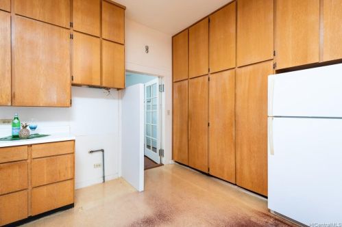 1011 14 Ave, Honolulu HI  96816-3640 exterior