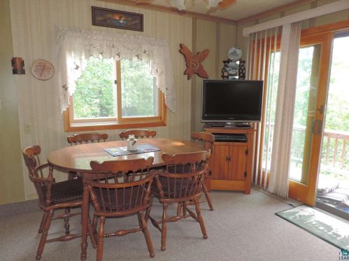 3707 Sundling Rd, Breitung, MN 55790-8606