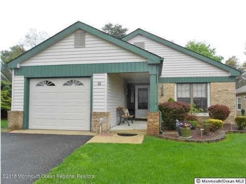 12 Flintshire Ter, Lakehurst, NJ 08759-6812