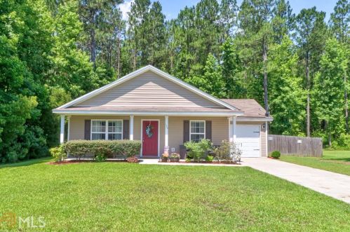 120 Sand Pine Ct, Stillwell, GA 31329-5502