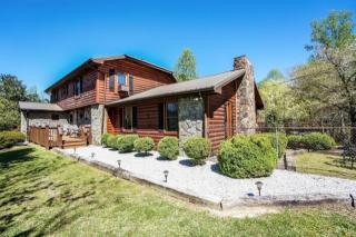 933 Halls Valley Rd, Trion, GA 30753-2010