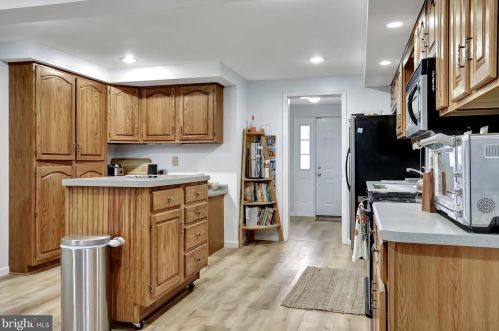 164 Ashley Dr, Shepherdstown WV  25443-4617 exterior