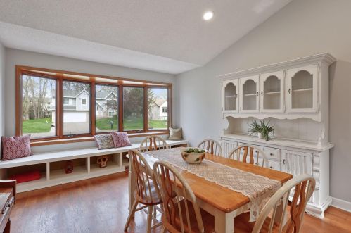 1131 Goodview Ave, Saint Paul MN  55128-6129 exterior